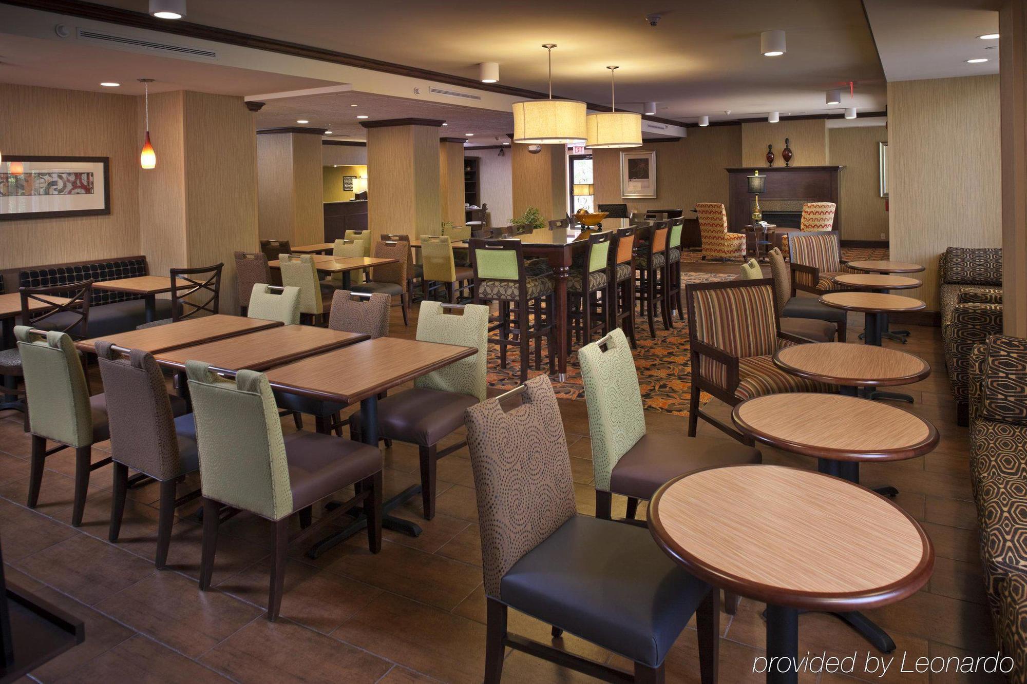 Hampton Inn Asheville - Biltmore Area 레스토랑 사진